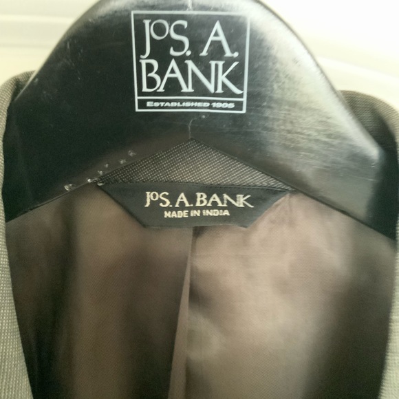 Jos A. Bank 100% Wool Tan 42 Regular - Picture 4 of 6